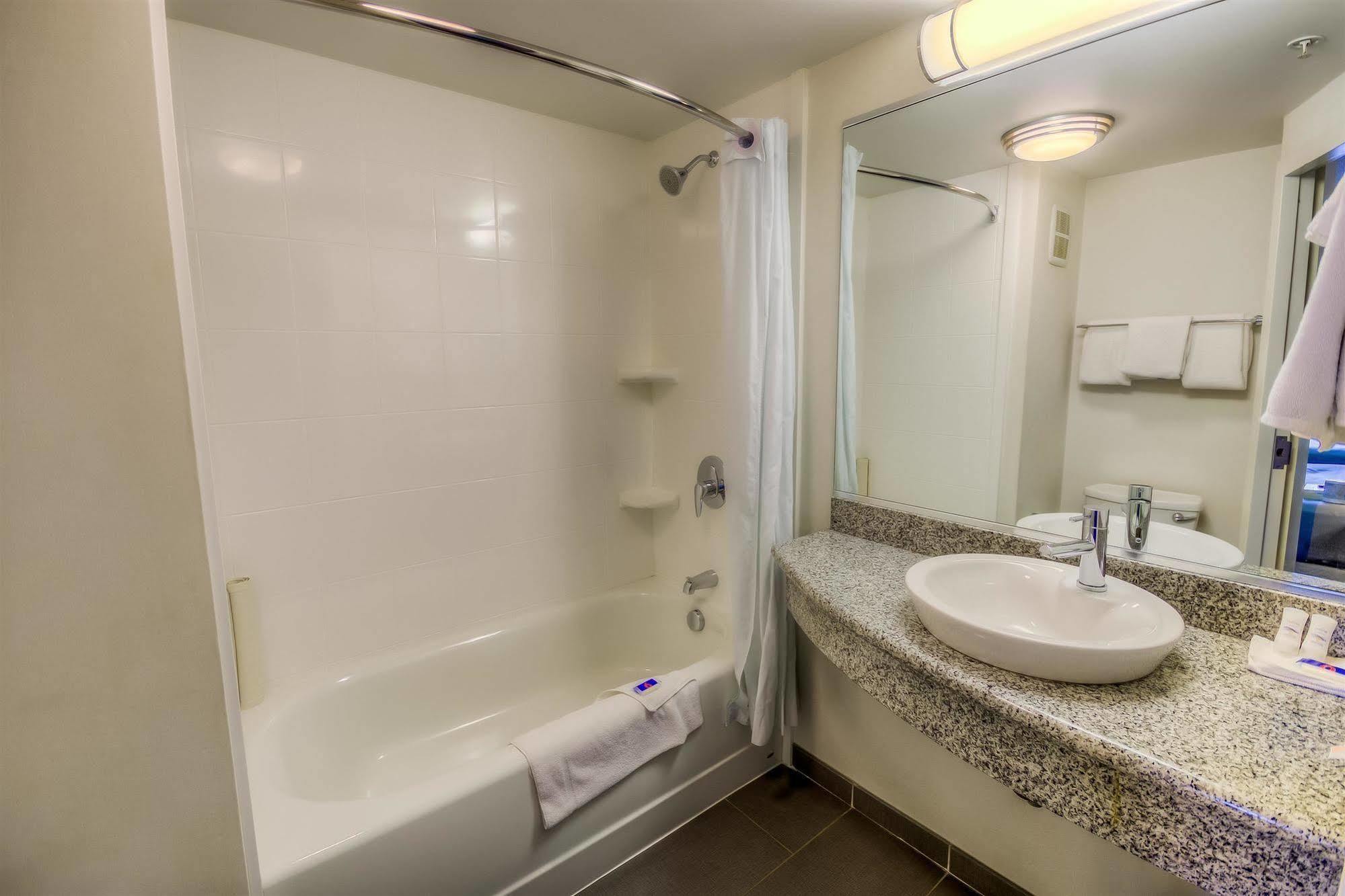 Motel 6-Estevan, Sk Luaran gambar