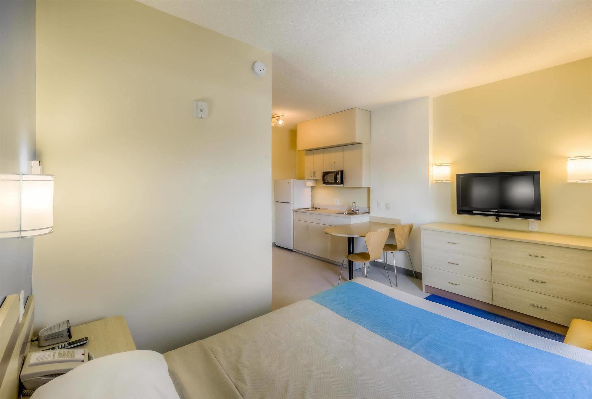 Motel 6-Estevan, Sk Luaran gambar