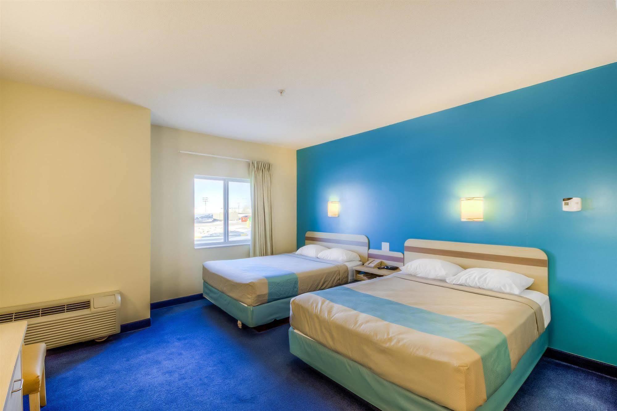 Motel 6-Estevan, Sk Luaran gambar